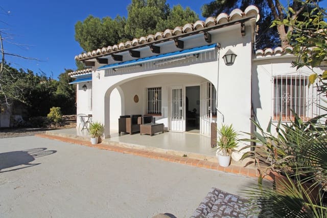 2 bedroom Villa for sale in Moraira, Teulada-Moraira - € 530,000 (Ref: 8018010)