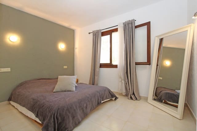 2 bedroom Villa for sale in Moraira, Teulada-Moraira - € 530,000 (Ref: 8018010)