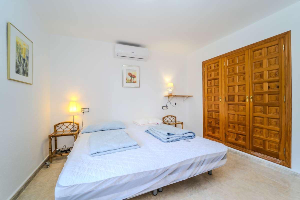 Chalet de 5 habitaciones en Calpe / Calp en venta con piscina - 545.000 € (Ref: 8018011)