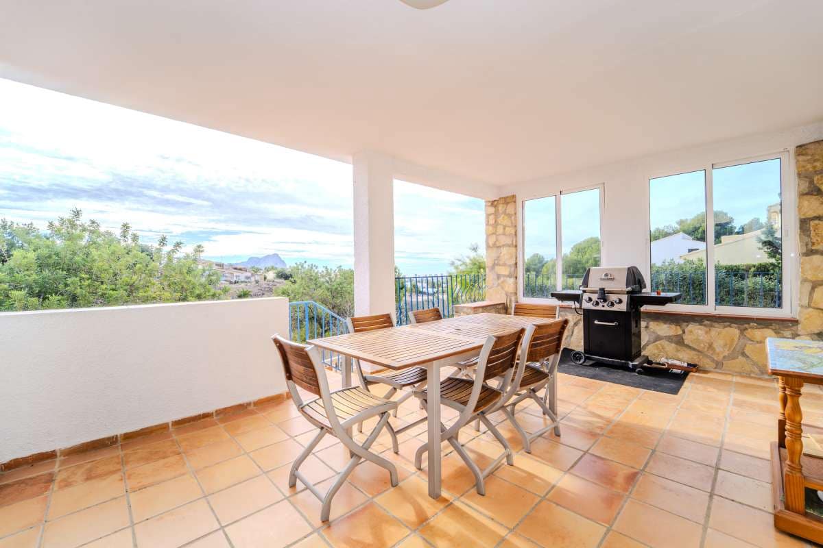 Chalet de 5 habitaciones en Calpe / Calp en venta con piscina - 545.000 € (Ref: 8018011)