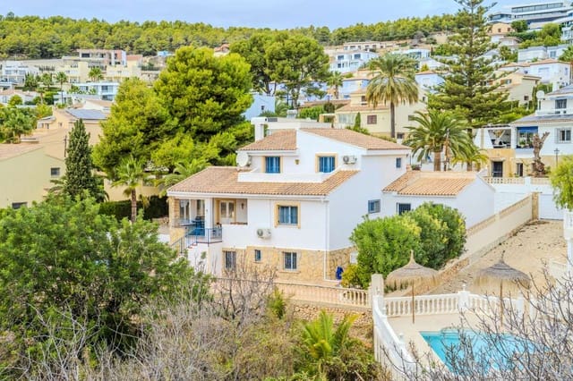 5 soveværelse Villa til salg i Cometa - Carrió, Calpe / Calp med swimmingpool - € 545.000 (Ref: 8018011)