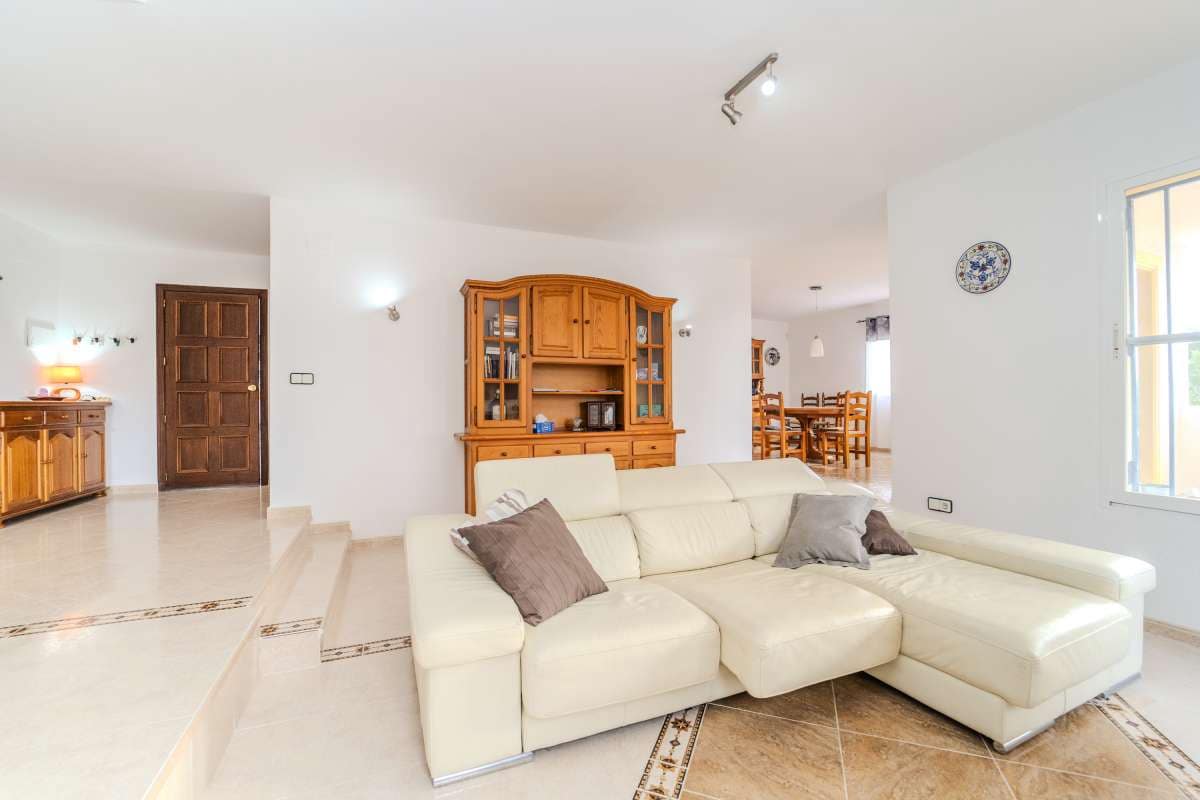 Chalet de 5 habitaciones en Calpe / Calp en venta con piscina - 545.000 € (Ref: 8018011)