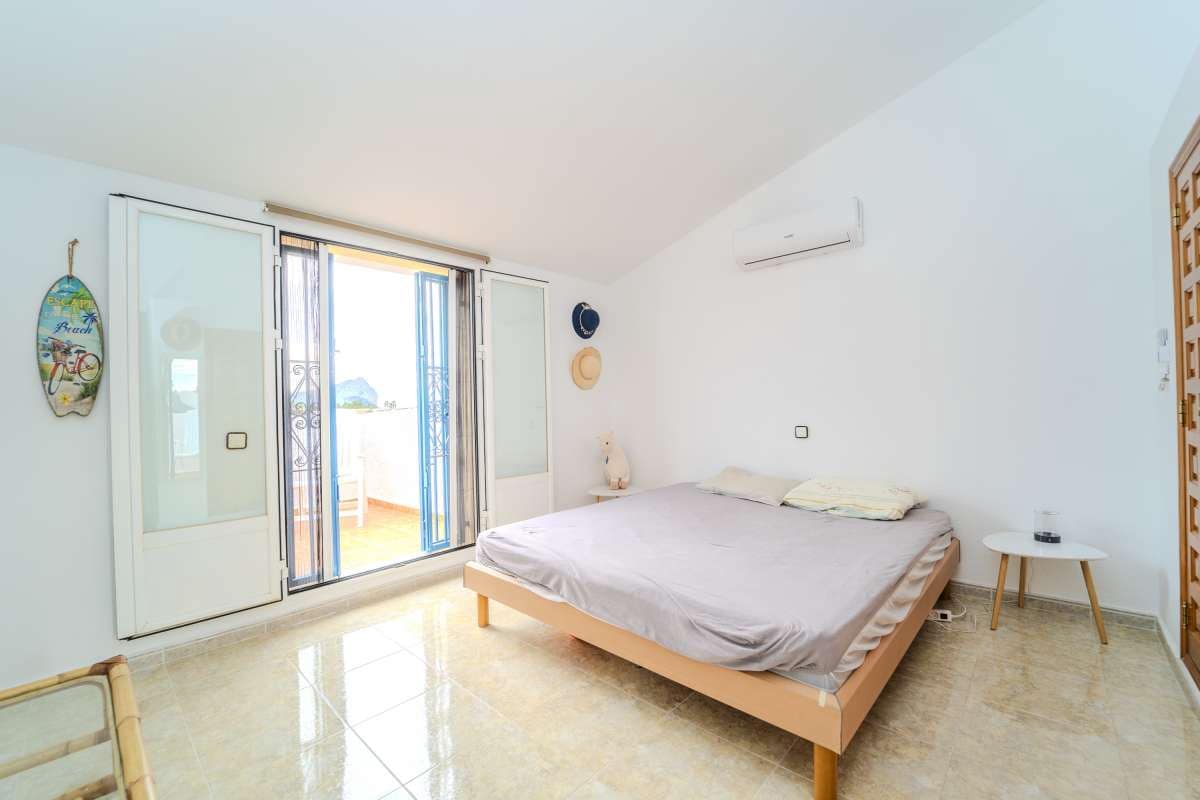 Chalet de 5 habitaciones en Calpe / Calp en venta con piscina - 545.000 € (Ref: 8018011)