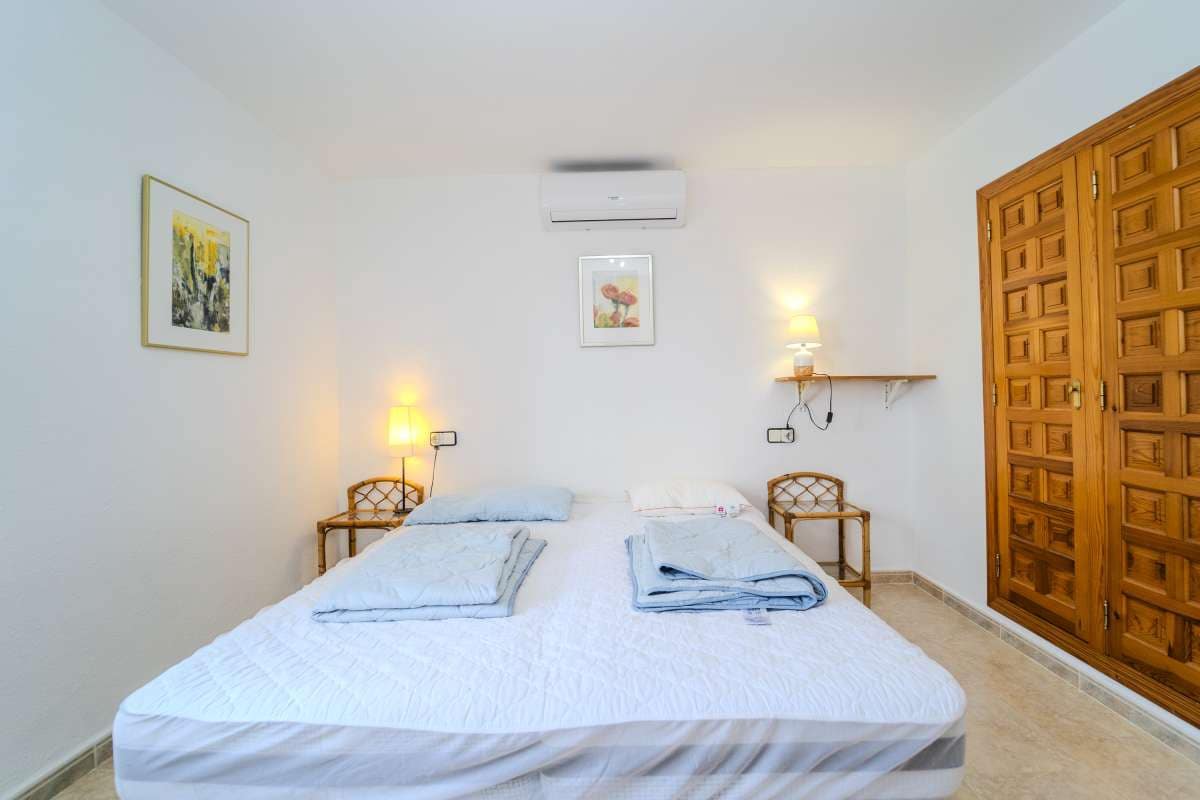 Chalet de 5 habitaciones en Calpe / Calp en venta con piscina - 545.000 € (Ref: 8018011)