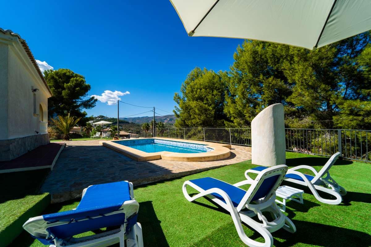 3 sovrum Villa till salu i Calpe / Calp med pool - 435 000 € (Ref: 8018014)