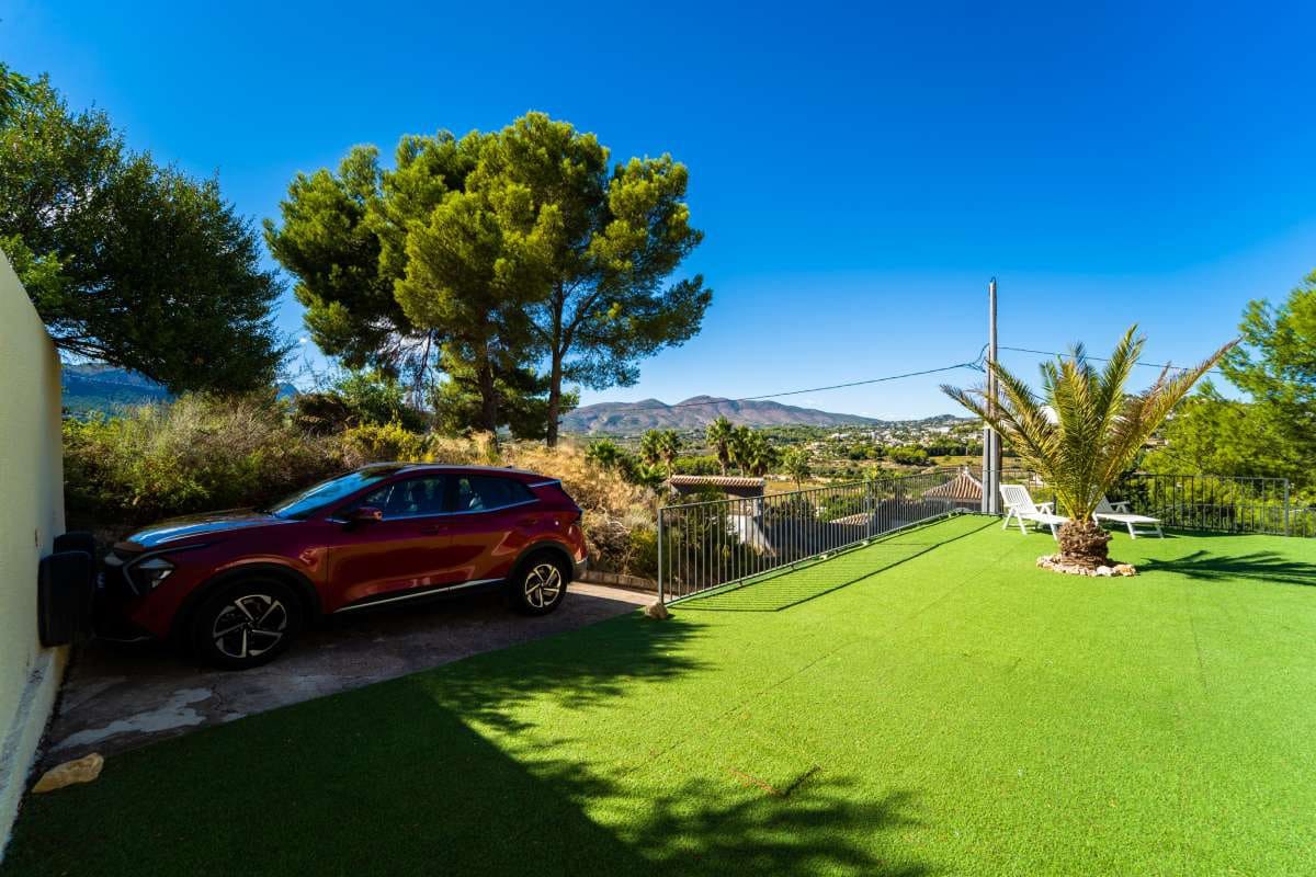 3 sovrum Villa till salu i Calpe / Calp med pool - 435 000 € (Ref: 8018014)