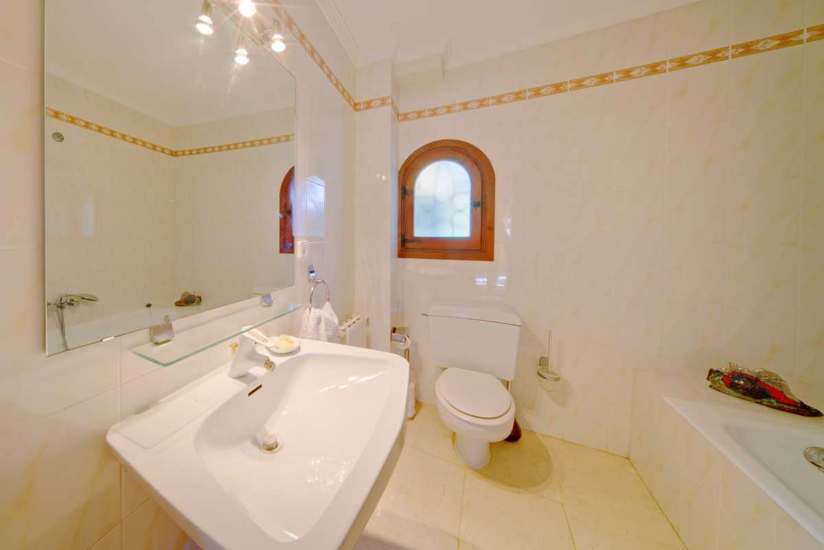 4 soveværelse Villa til salg i Calpe / Calp med swimmingpool - € 990.000 (Ref: 8018020)