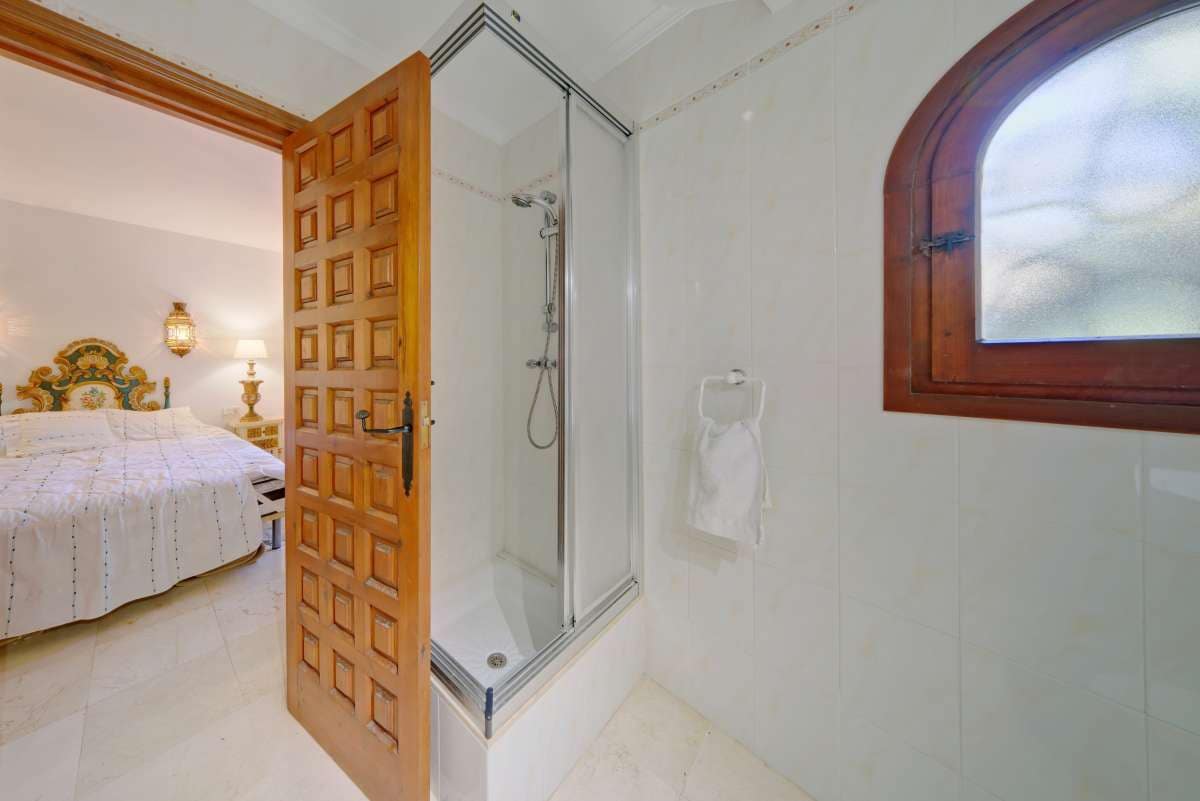 4 soveværelse Villa til salg i Calpe / Calp med swimmingpool - € 990.000 (Ref: 8018020)