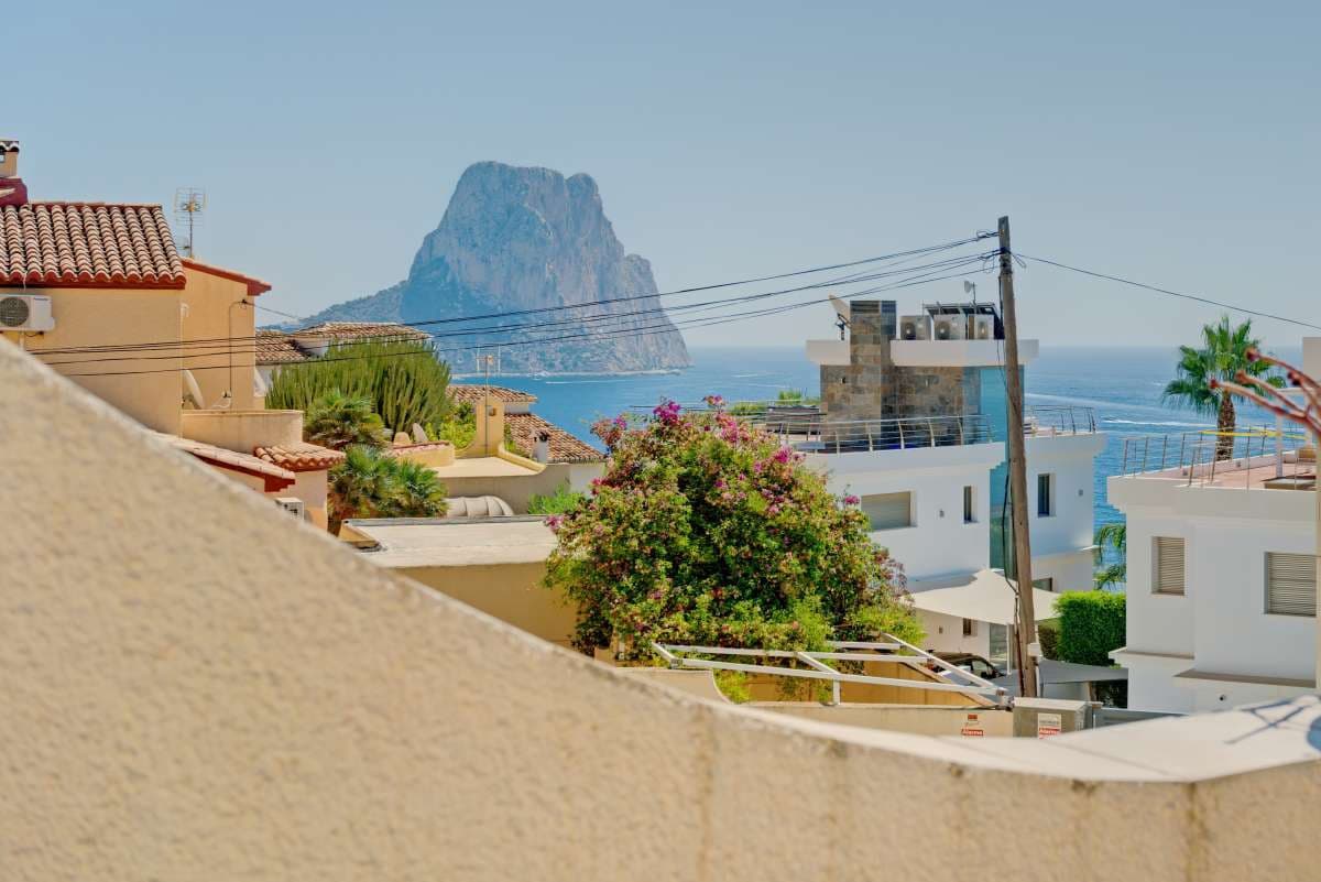 4 soveværelse Villa til salg i Calpe / Calp med swimmingpool - € 990.000 (Ref: 8018020)