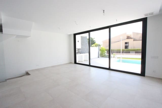 3 slaapkamer Halfvrijstaande villa te koop in Calpe / Calp - € 1.260.000 (Ref: 8034246)