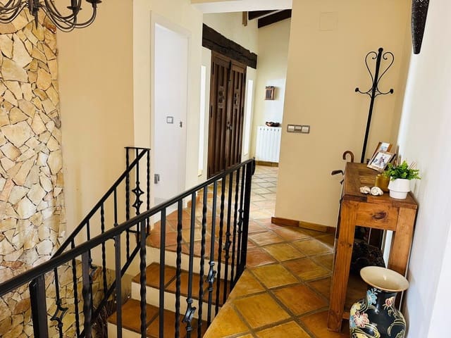 5 makuuhuone Huvila myytävänä paikassa Moraira, Teulada-Moraira mukana uima-altaan - 895 000 € (Ref: 8034250)