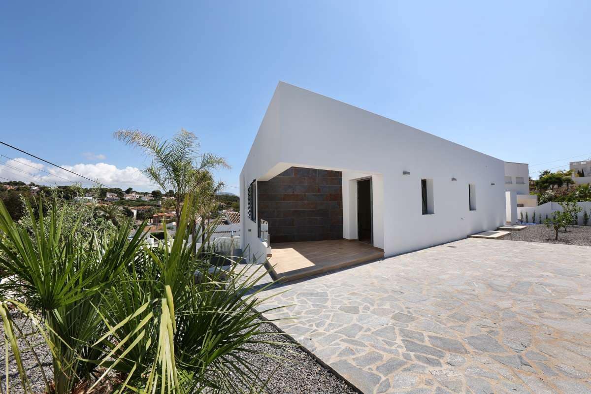 4 slaapkamer Villa te koop in Benissa met zwembad - € 975.000 (Ref: 8098447)