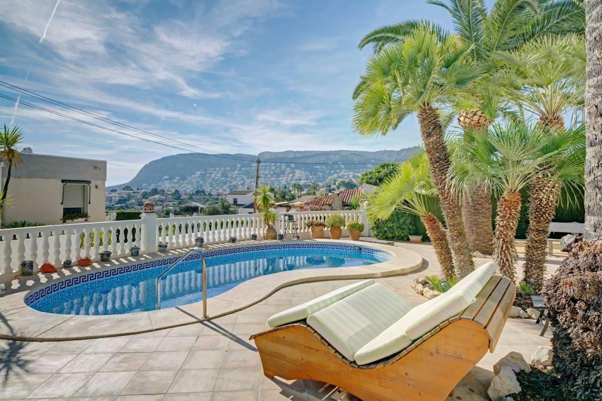 3 bedroom Villa for sale in Calpe / Calp with pool - € 499,900 (Ref: 8200651)