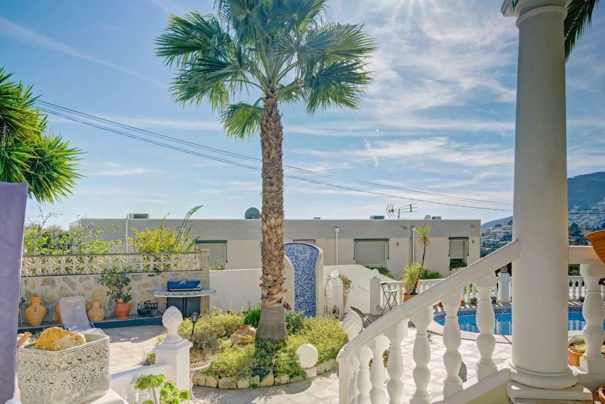 3 bedroom Villa for sale in Calpe / Calp with pool - € 499,900 (Ref: 8200651)