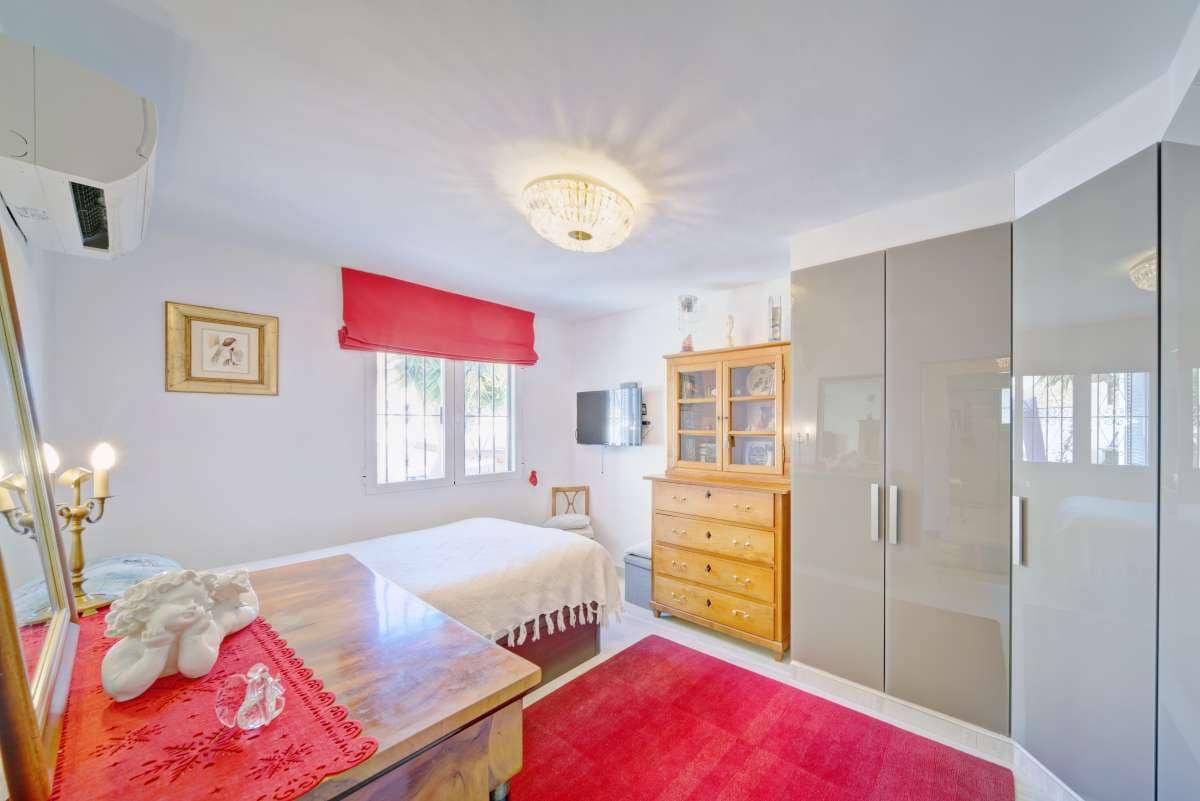 3 bedroom Villa for sale in Calpe / Calp with pool - € 499,900 (Ref: 8200651)