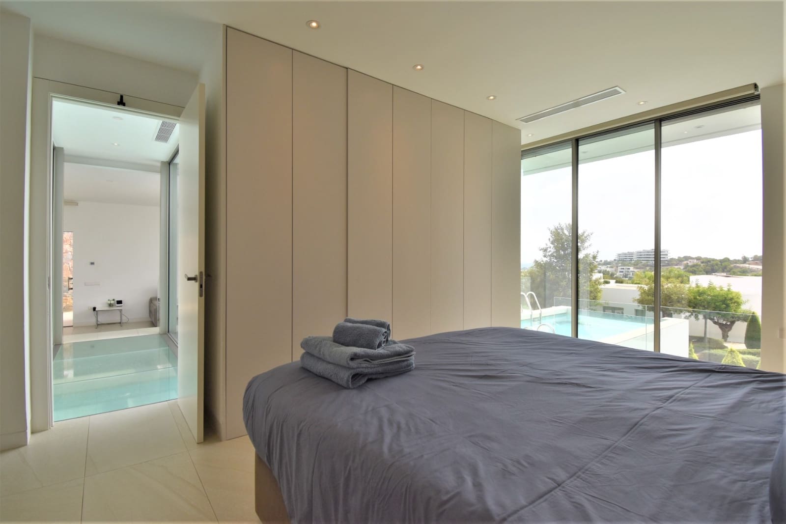 3 quarto Moradia para venda em Las Colinas Golf - 1 200 000 € (Ref: 9022025)