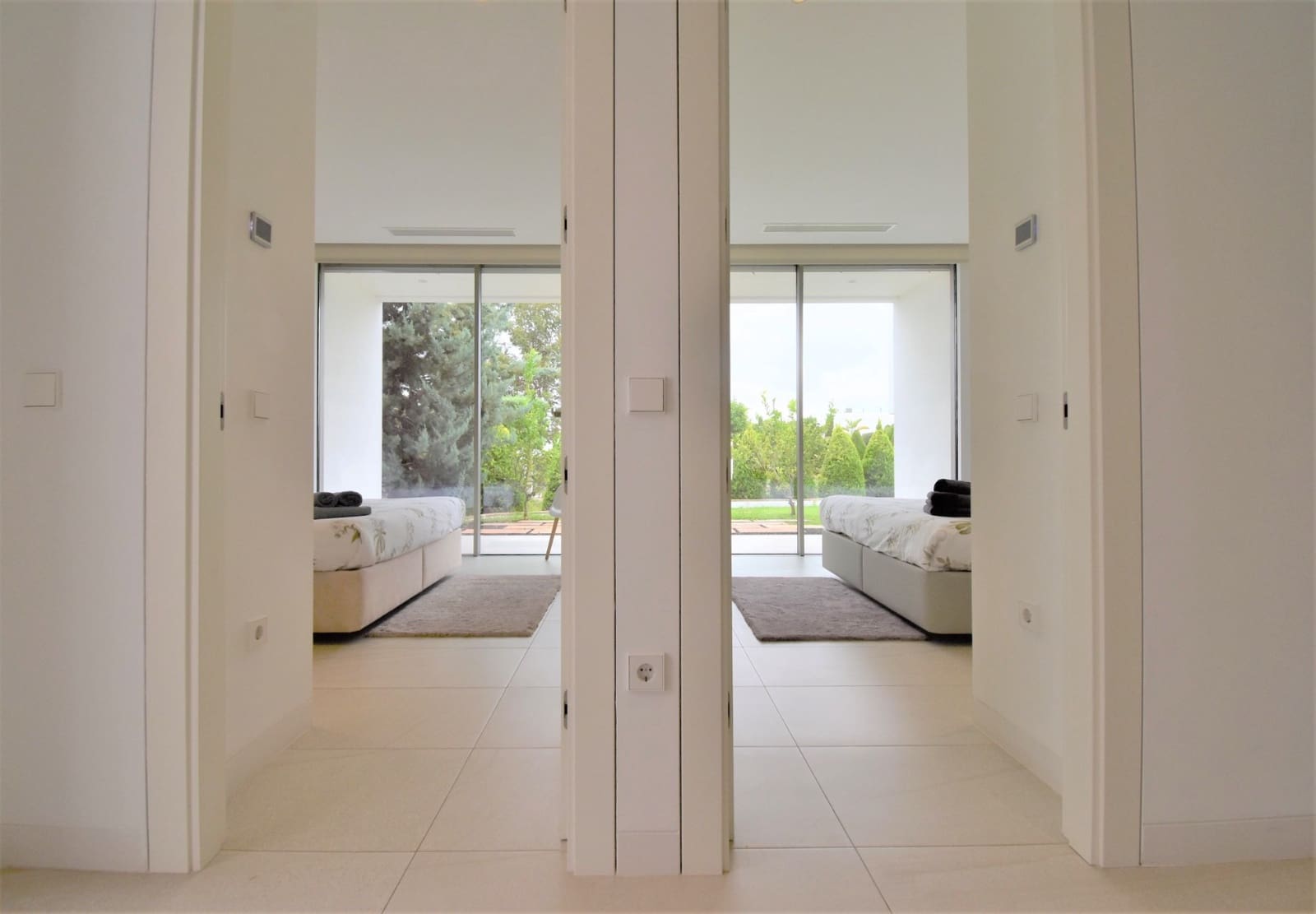 3 quarto Moradia para venda em Las Colinas Golf - 1 200 000 € (Ref: 9022025)