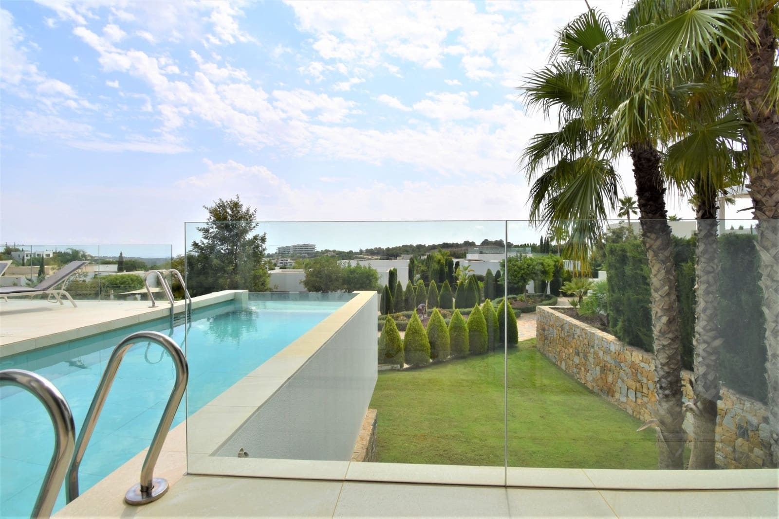 3 quarto Moradia para venda em Las Colinas Golf - 1 200 000 € (Ref: 9022025)