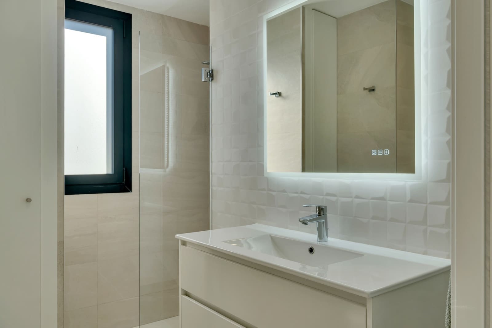 3 chambre Penthouse à vendre à Oliva avec piscine garage - 950 000 € (Ref: 9420643)