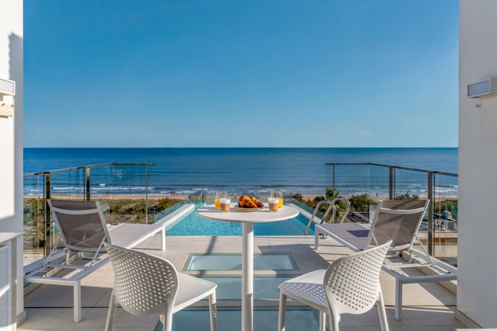 3 chambre Penthouse à vendre à Oliva avec piscine garage - 950 000 € (Ref: 9420643)