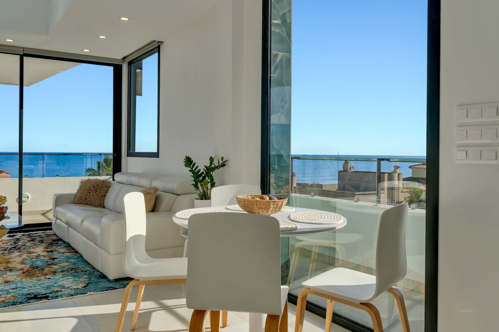 3 chambre Penthouse à vendre à Oliva avec piscine garage - 950 000 € (Ref: 9420643)