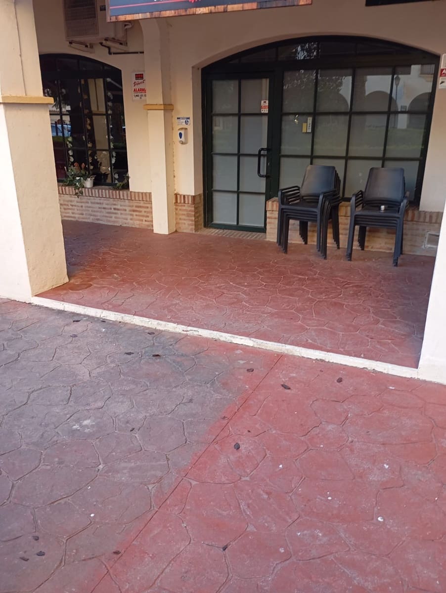 Ristorante/Bar da affittare in Manilva - 1.100 € (Rif: 9801282)