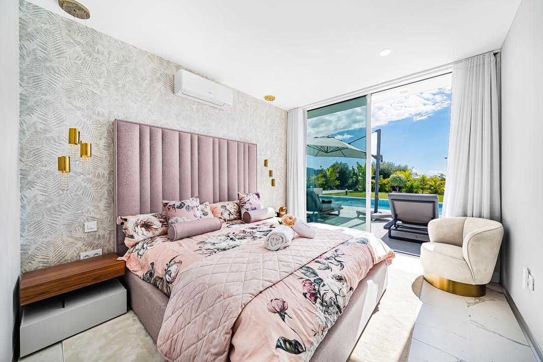 4 chambre Villa/Maison à vendre à Costa Adeje avec piscine garage - 5 500 000 € (Ref: 10071016)