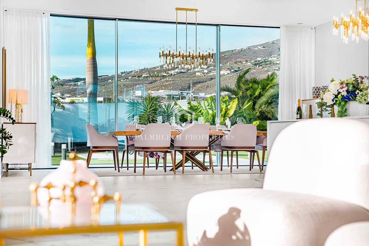 4 bedroom Villa for sale in Costa Adeje with pool garage - € 5,500,000 (Ref: 10071016)