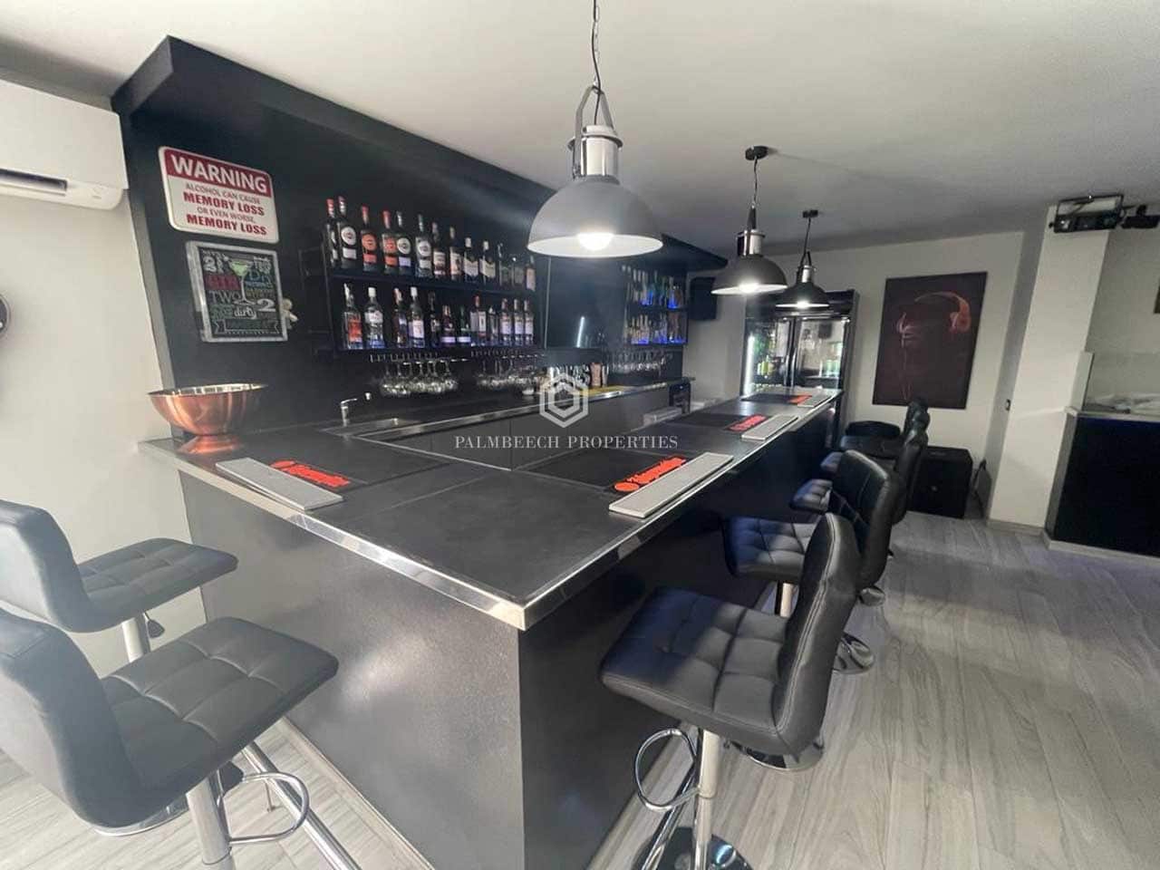 2 soverom Villa til salgs i San Miguel de Abona med svømmebasseng garasje - € 1 800 000 (Ref: 10086029)