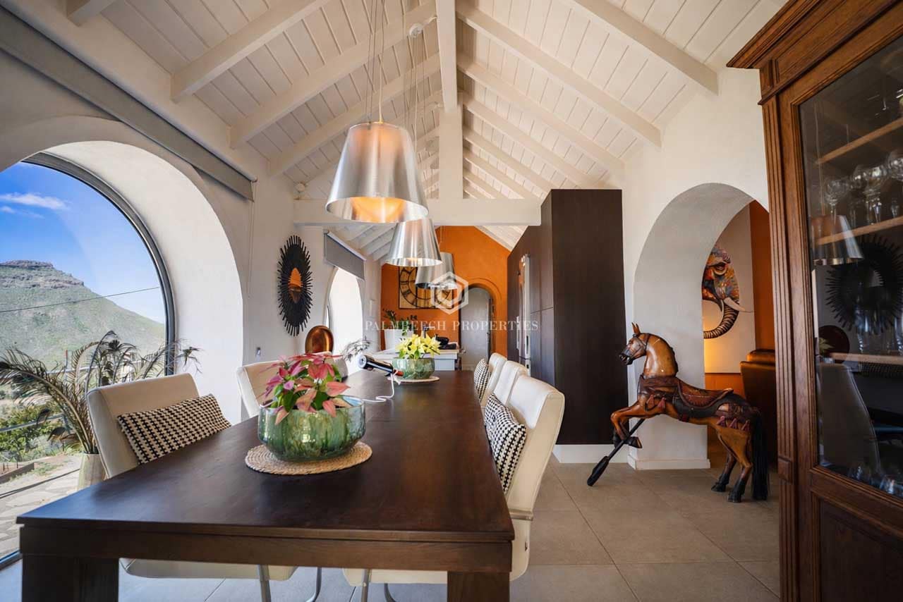 3 bedroom Finca/Country House for sale in Arona with pool - € 1,250,000 (Ref: 10102469)