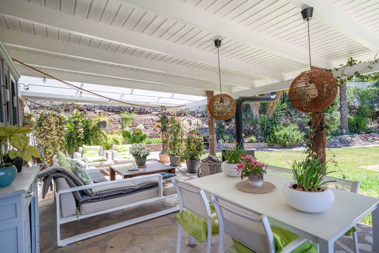 3 bedroom Finca/Country House for sale in Arona with pool - € 1,250,000 (Ref: 10102469)