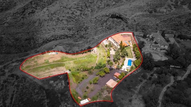 Finca/Casa Rural de 3 habitaciones en Arona en venta con piscina - 1.250.000 € (Ref: 10102469)