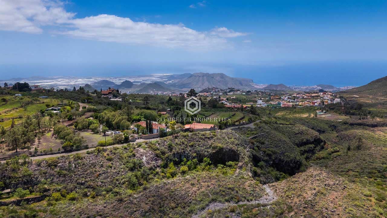 3 bedroom Finca/Country House for sale in Arona with pool - € 1,250,000 (Ref: 10102469)