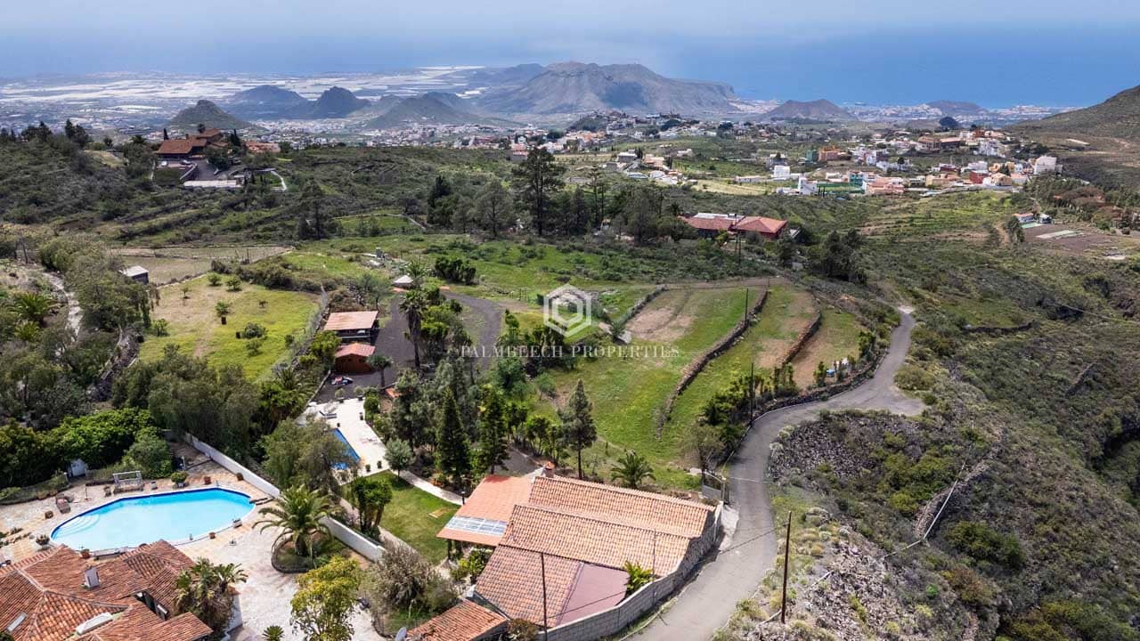 3 bedroom Finca/Country House for sale in Arona with pool - € 1,250,000 (Ref: 10102469)