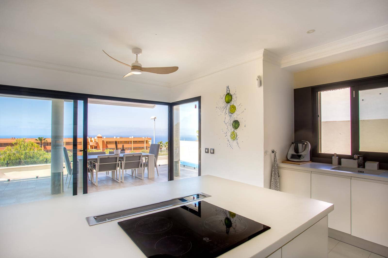 3 soveværelse Villa til salg i Roque del Conde med swimmingpool garage - € 1.480.000 (Ref: 10136004)