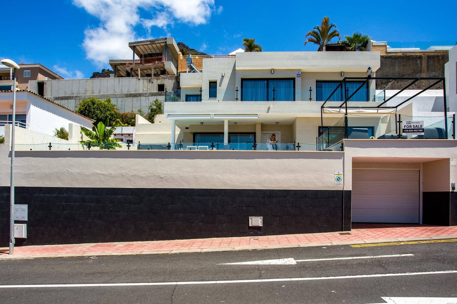 3 soveværelse Villa til salg i Roque del Conde med swimmingpool garage - € 1.480.000 (Ref: 10136004)
