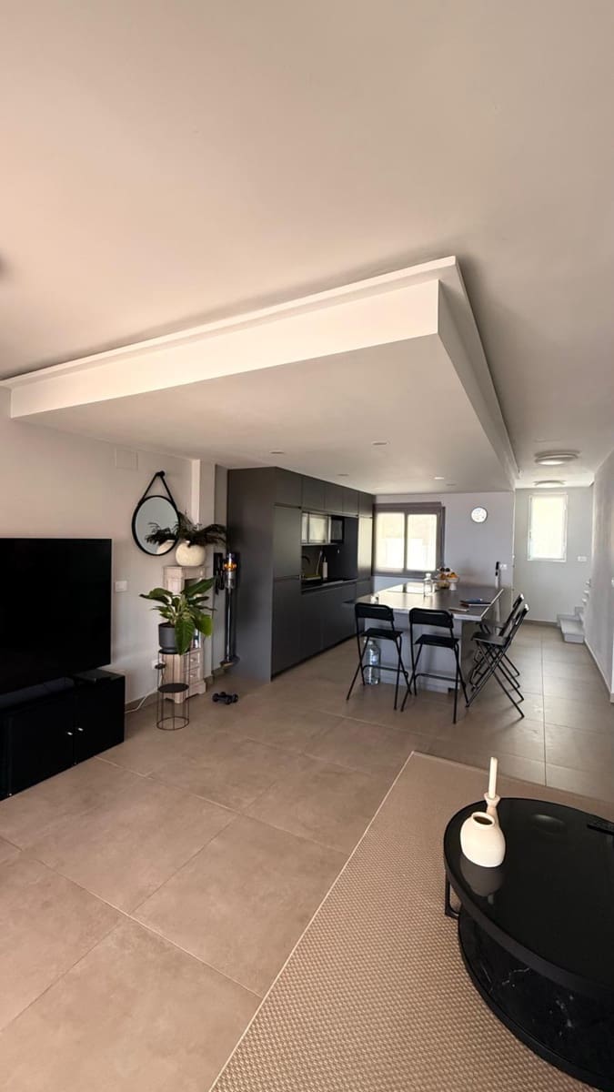 2 soveværelse Byhus til salg i Roque del Conde med swimmingpool garage - € 660.000 (Ref: 10136015)