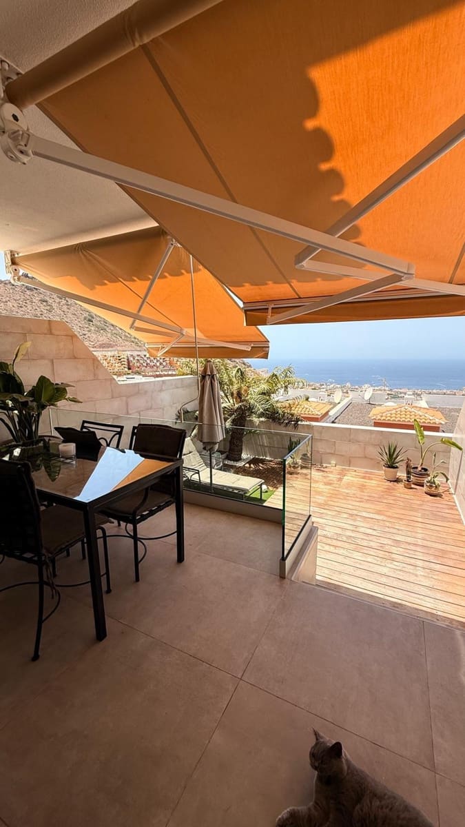 2 soveværelse Byhus til salg i Roque del Conde med swimmingpool garage - € 660.000 (Ref: 10136015)