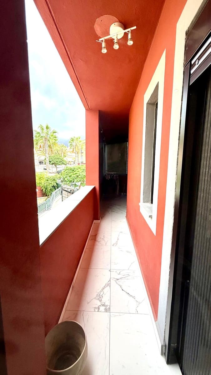 2 bedroom Townhouse for sale in Adeje with garage - € 495,000 (Ref: 10136029)