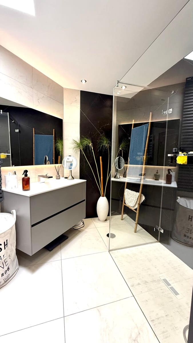 2 bedroom Townhouse for sale in Adeje with garage - € 495,000 (Ref: 10136029)