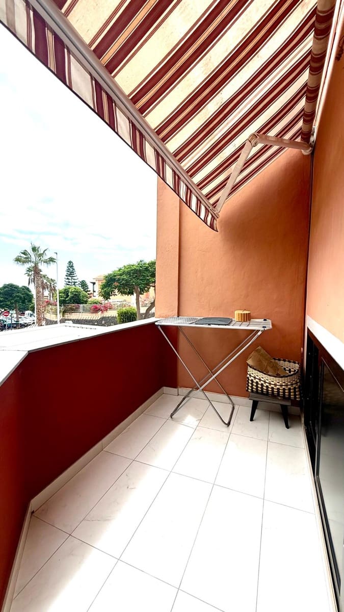 2 bedroom Townhouse for sale in Adeje with garage - € 495,000 (Ref: 10136029)