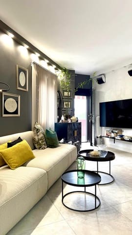 2 bedroom Townhouse for sale in Adeje with garage - € 495,000 (Ref: 10136029)