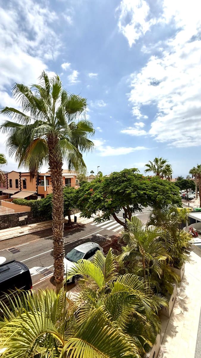 2 bedroom Townhouse for sale in Adeje with garage - € 495,000 (Ref: 10136029)
