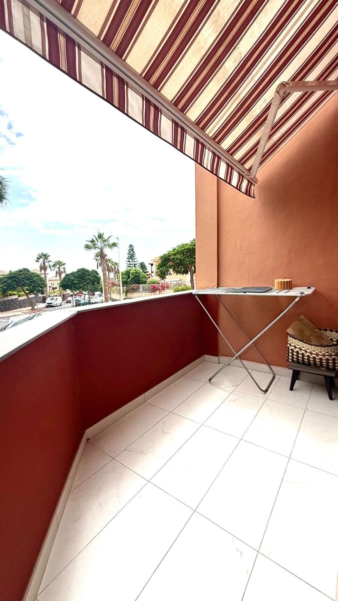 2 bedroom Townhouse for sale in Adeje with garage - € 495,000 (Ref: 10136029)