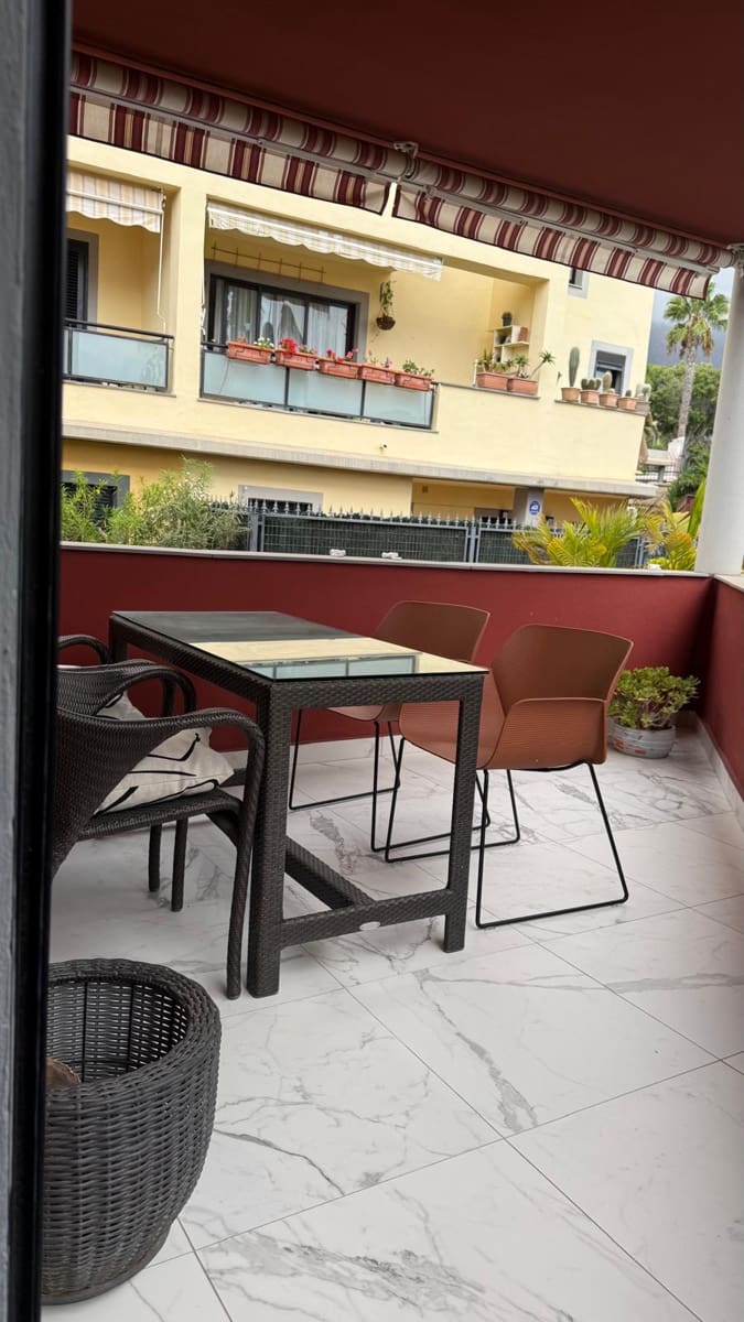 2 bedroom Townhouse for sale in Adeje with garage - € 495,000 (Ref: 10136029)