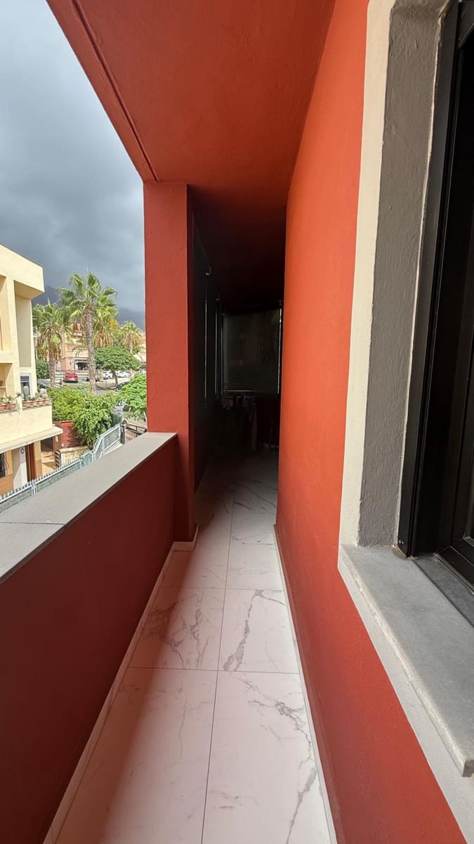 2 bedroom Townhouse for sale in Adeje with garage - € 495,000 (Ref: 10136029)
