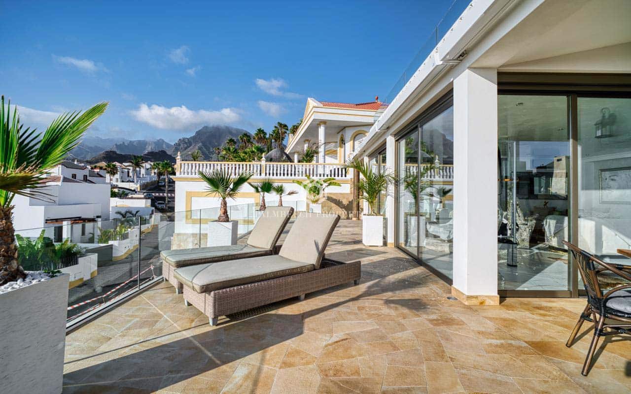 4 chambre Villa/Maison à vendre à Costa Adeje avec piscine garage - 4 500 000 € (Ref: 10148833)