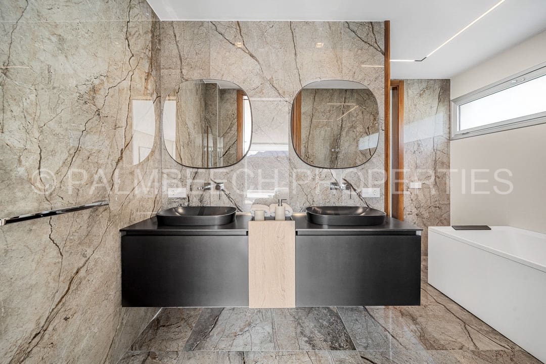 5 soveværelse Villa til salg i La Caleta Adeje med swimmingpool garage - € 6.150.000 (Ref: 6958633)