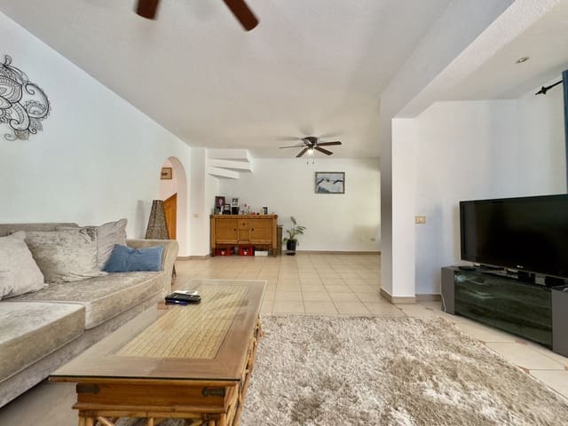 4 bedroom Villa for sale in Costa Adeje, Adeje - € 680,000 (Ref: 7877077)