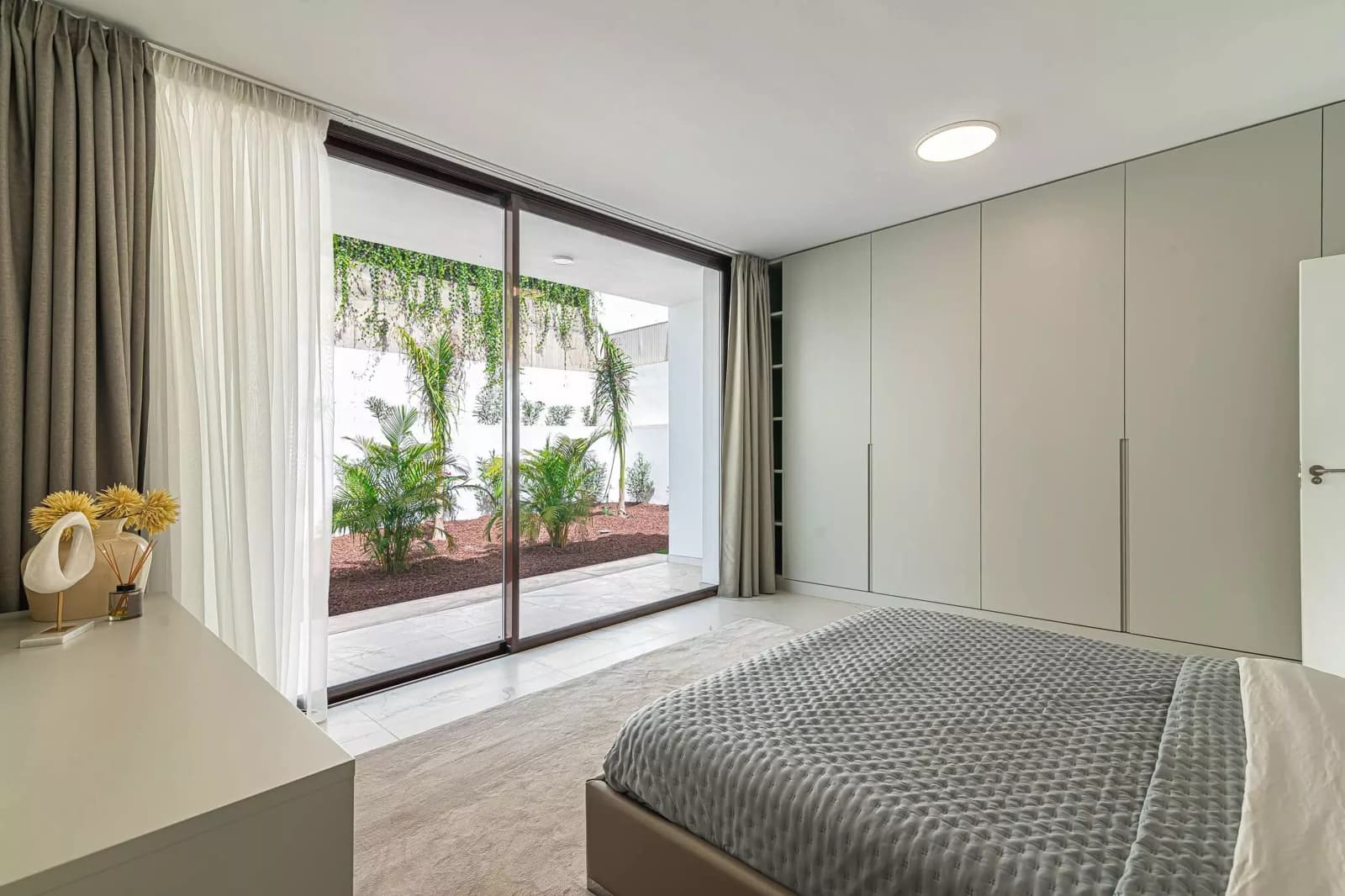 5 sypialnia Willa na sprzedaż w Costa Adeje z basenem garażem - 2 390 000 € (Ref: 8139472)